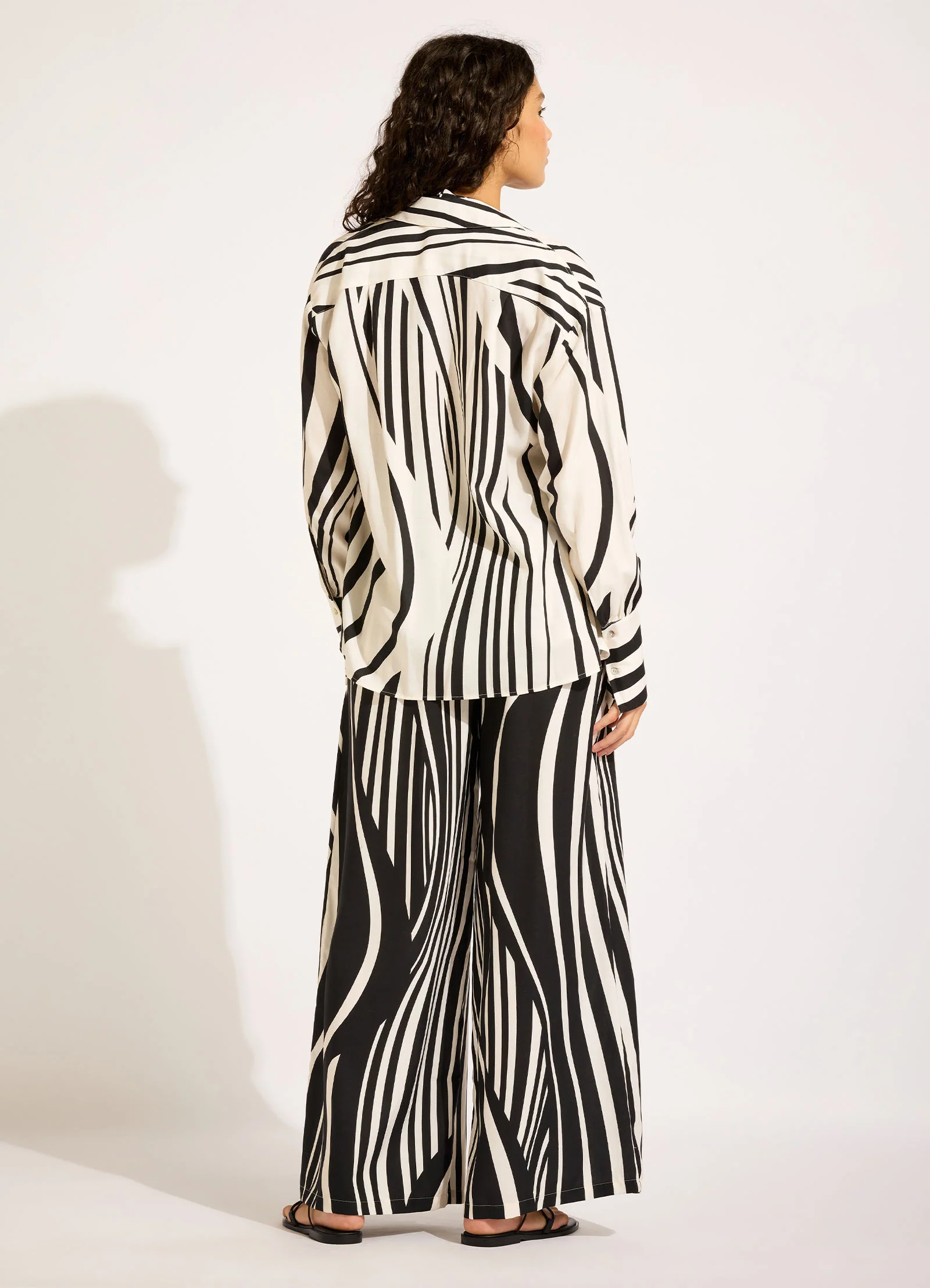 Coastline Button Up Top - Image 4