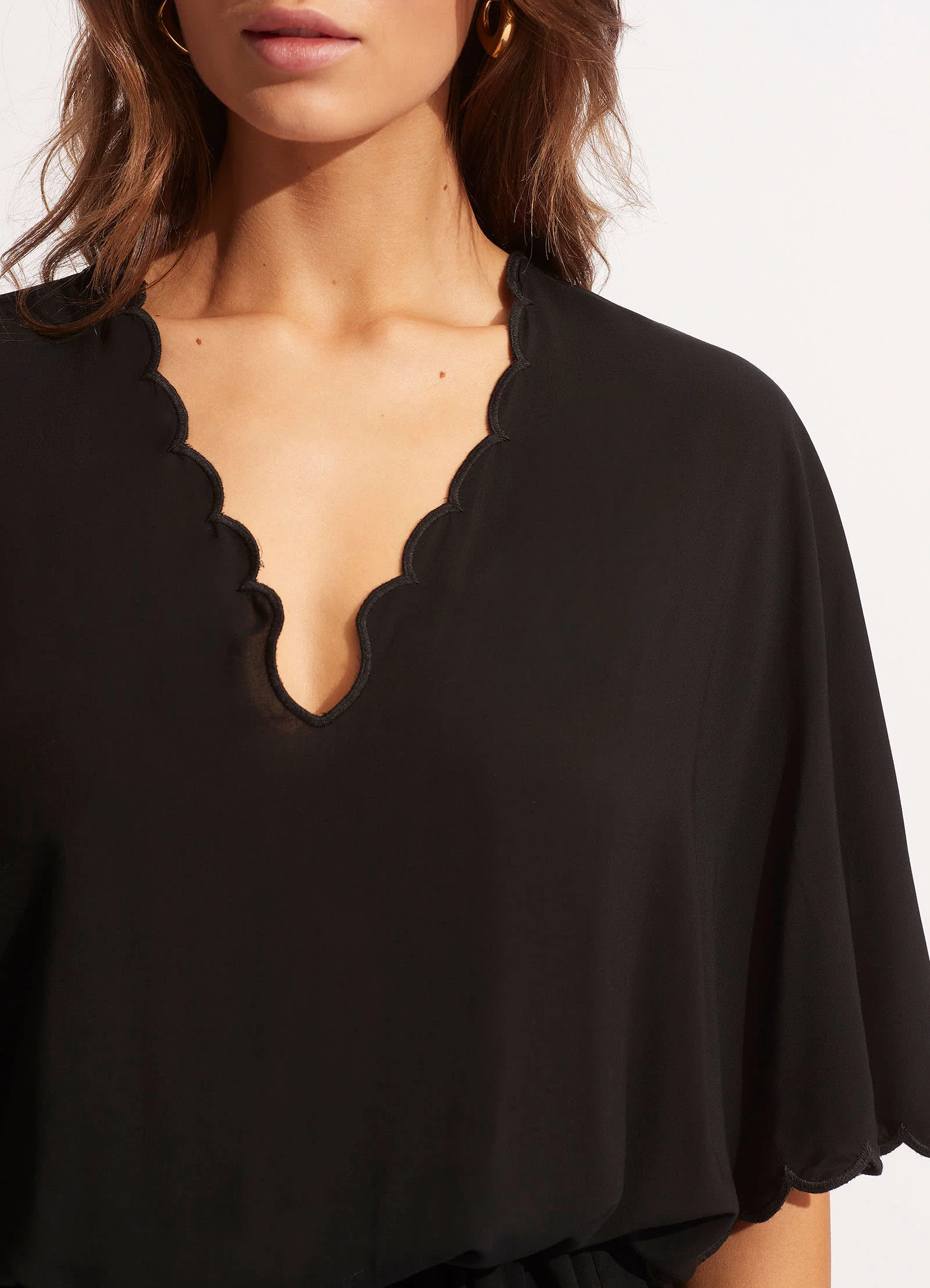 Gia Scallop Kaftan - Black - Image 4