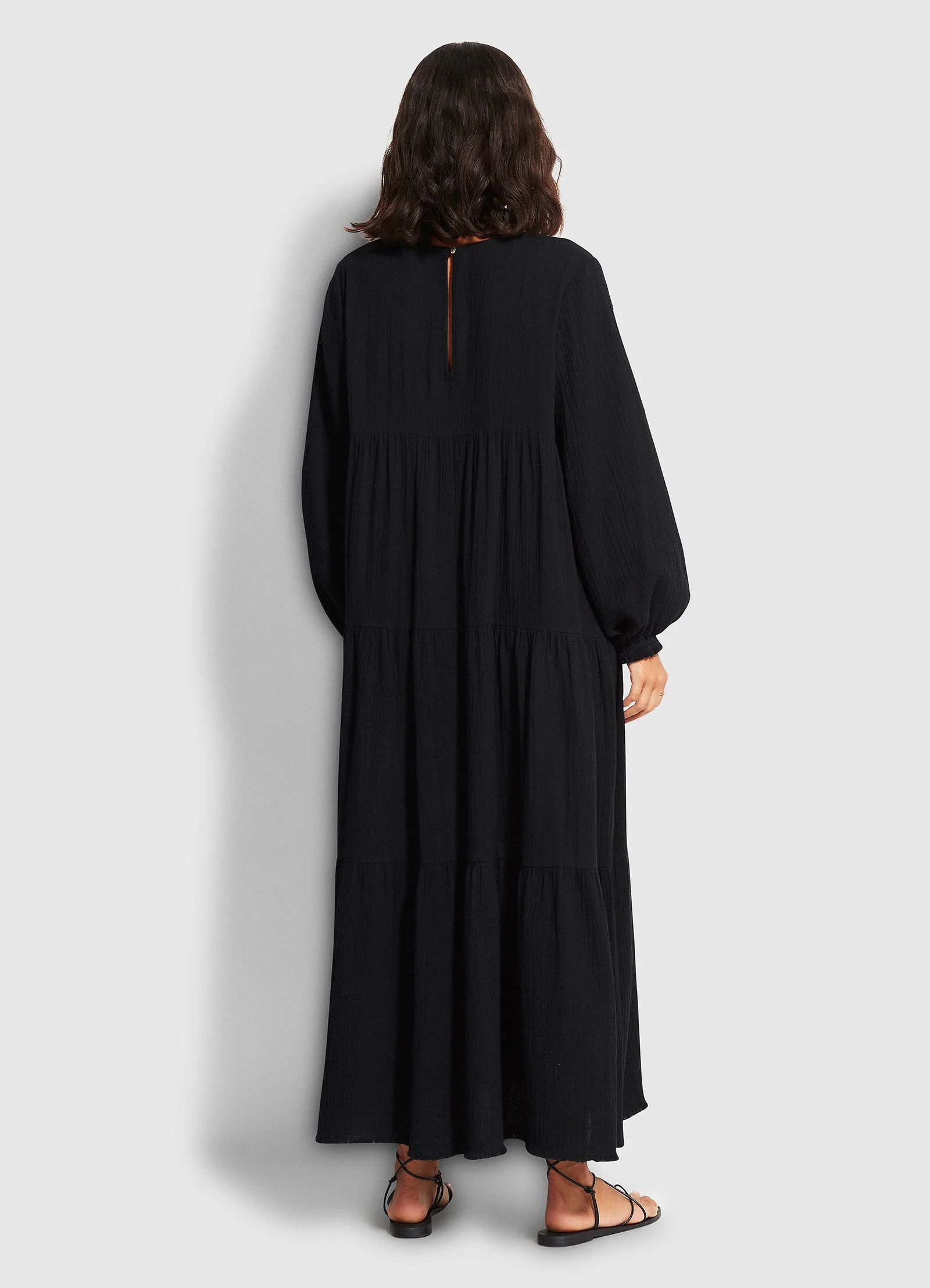 Habitat Dress - Black - Image 4