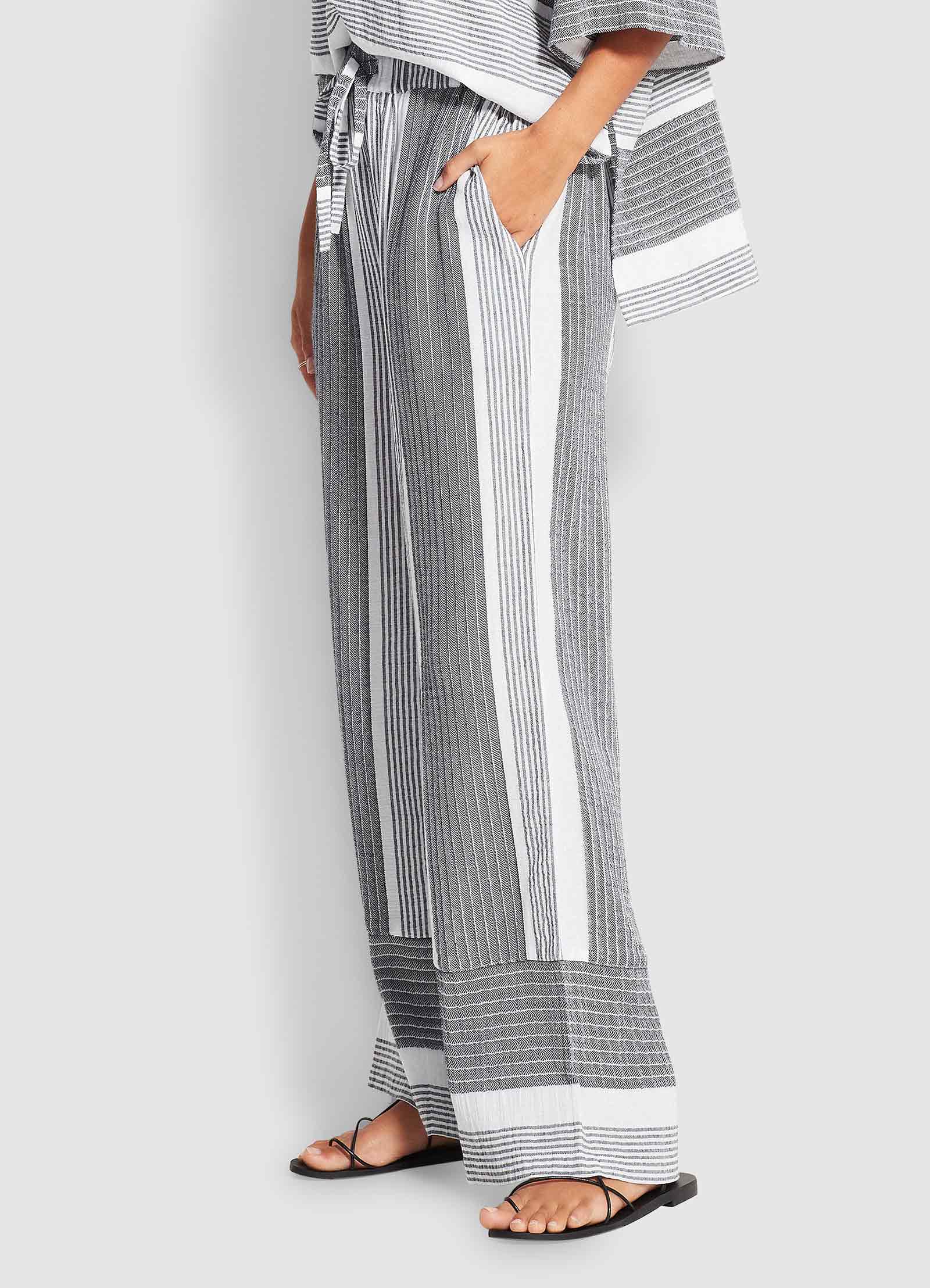 Jacquard Beach Pant  - Black - Image 3