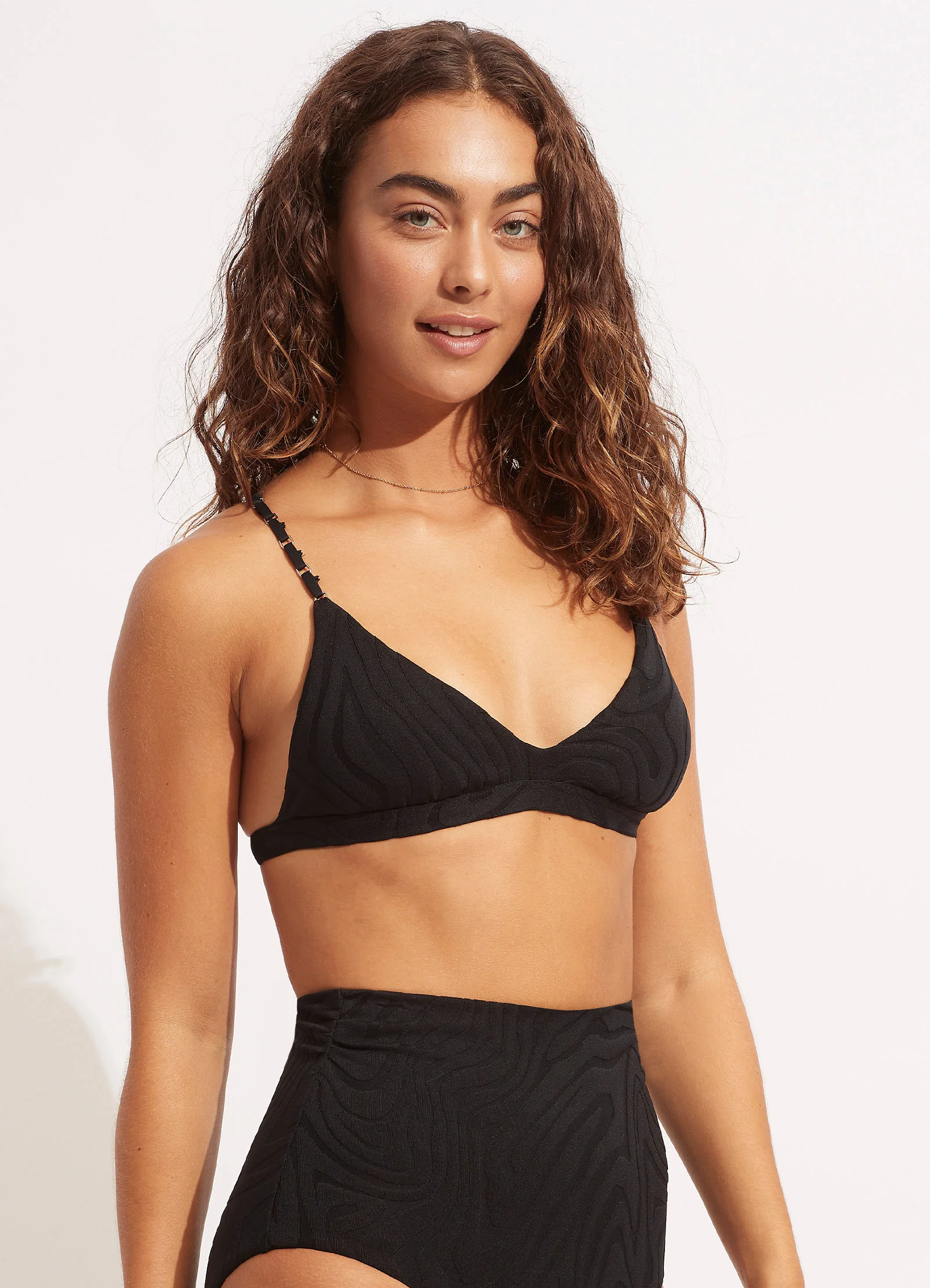 Second Wave Fixed Tri Bra - Black - Image 3