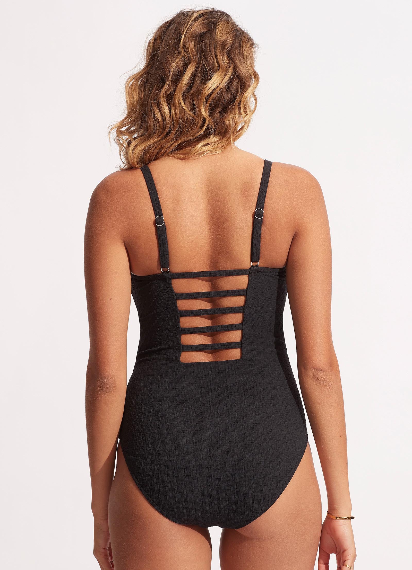 Willow DD One Piece - Black - Image 4
